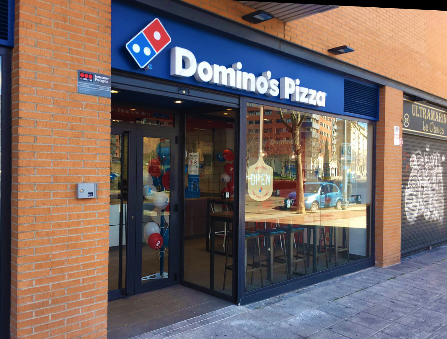 Domino's Pizza · Varias localizaciones