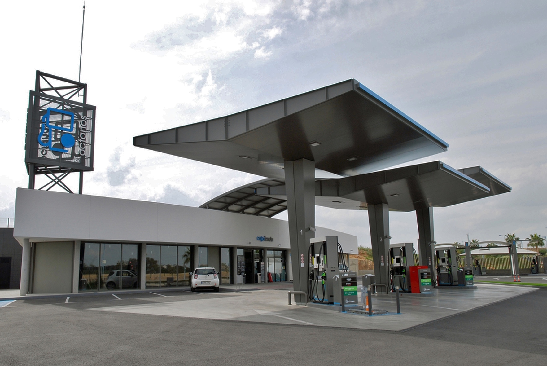 Gasolinera Octanos · Dos Hermanas